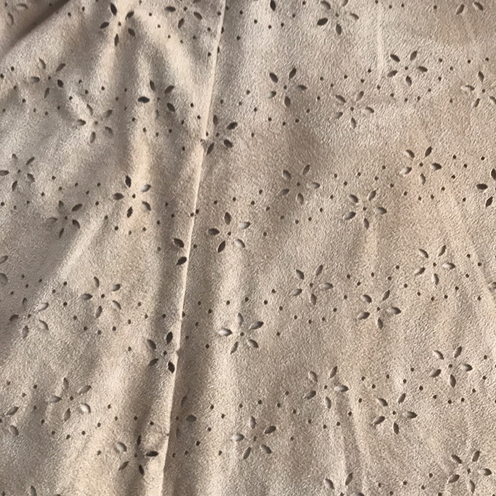 Women’s skirt - Picture 2 of 4